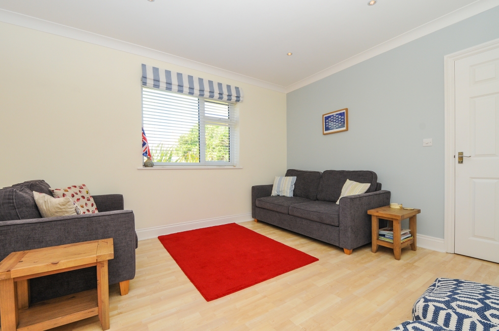 Property to Let, West Wittering 3 The Mariners, 22 Marine Close